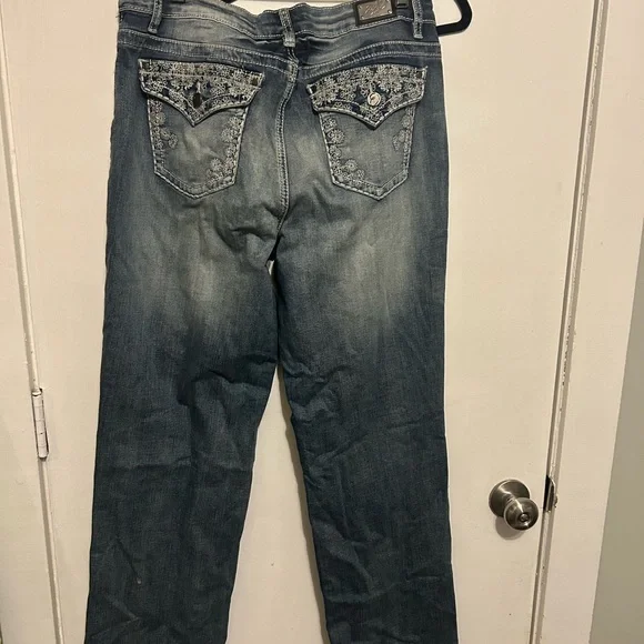 Women's Blue Jeans - Picture 4 of 5